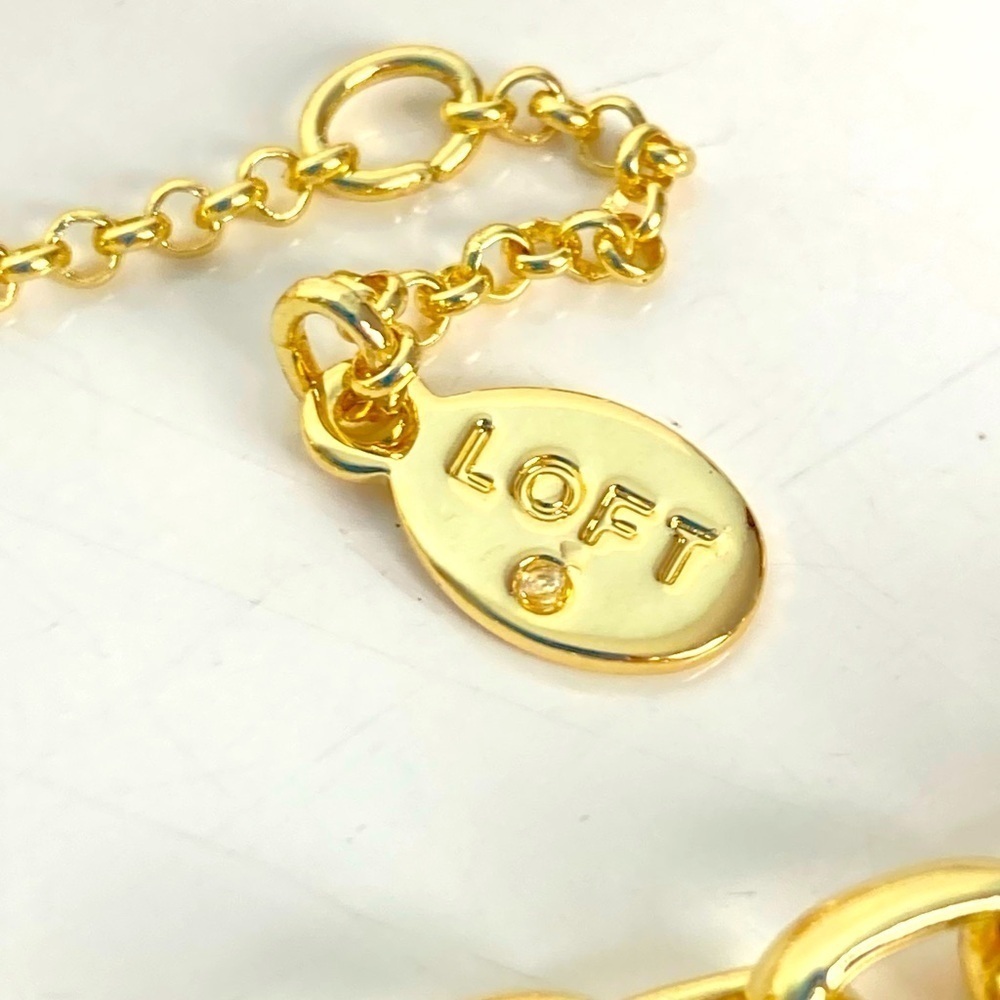 NWT * LOFT Toggle Charm Bracelet in Gold - Picture 6 of 12